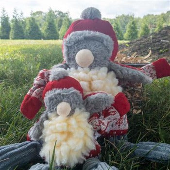 HuggleHounds Trapper Santa Hat Gnome Knottie Dog Toy