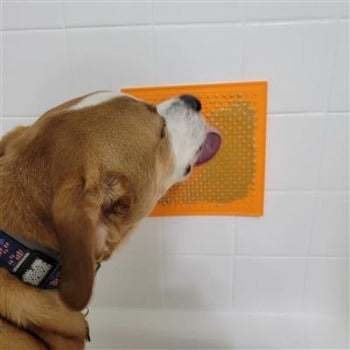 Poochie Butter Lick Pad (with Suction Cup)