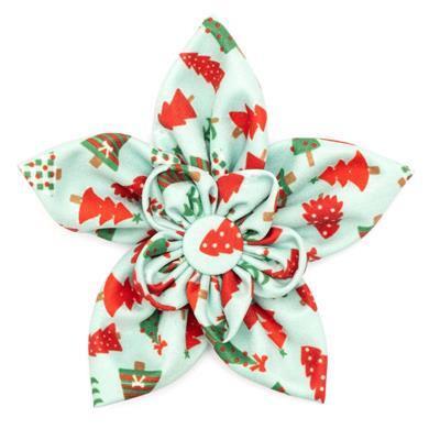 Floral collar flower with red and green design on a white background
