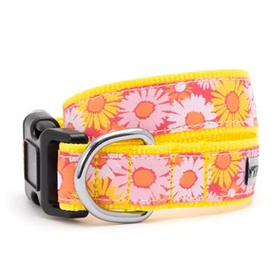 Floral patterned dog collar with yellow accents on a white background