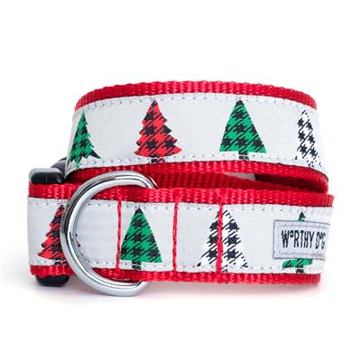 Dog collar with Christmas tree and plaid pattern on a white background