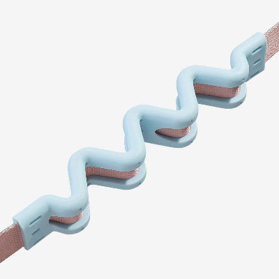 Light blue zigzag-shaped shock absorbing leash with pink interior on a white background